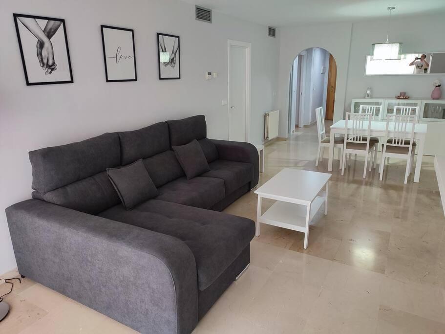 Sunny Guadalmina Apartment มาร์เบยา ภายนอก รูปภาพ