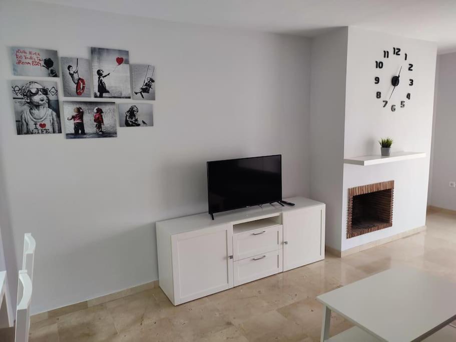 Sunny Guadalmina Apartment มาร์เบยา ภายนอก รูปภาพ